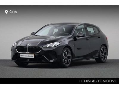 Occasion BMW 120 Shadowline 156 PK (114 kW) 2024 Saphirschwarz metallic (zwart metallic) Hatchback