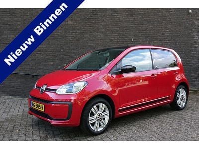 Rood Gebruikt 2017 VW up! Beats Hatchback | € 9.945 (Eerlijke prijs)