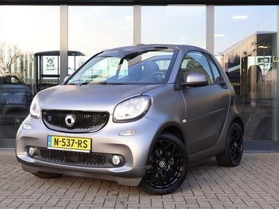 Grijs (metallic) Occasion 2019 Smart ForTwo Electric Drive Cabriolet | € 11.950 (Eerlijke prijs)