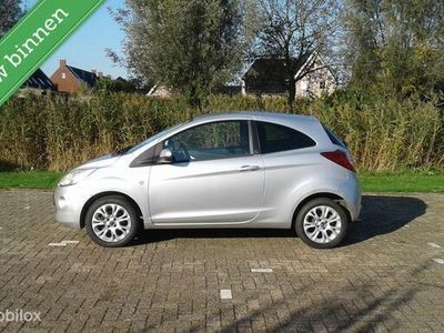 Grijs Gebruikt 2010 Ford Ka Limited Hatchback | € 2.195 (Eerlijke prijs)