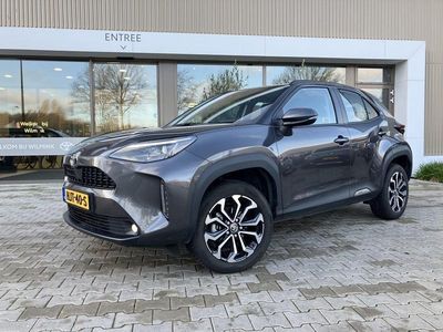 Grijs Gebruikt 2024 Toyota Yaris Cross SUV | € 29.950 (Eerlijke prijs)