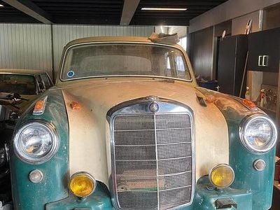 Occasion 1961 Mercedes 220 | € 5.750