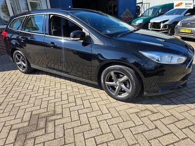 Zwart Occasion 2017 Ford Focus Trend Stationwagen | € 5.750 (Eerlijke prijs)