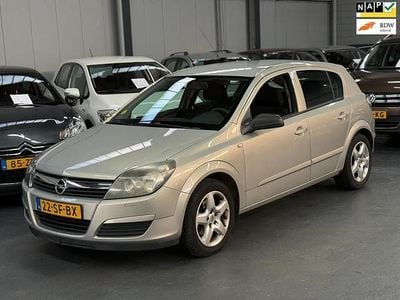 Grijs Occasion 2005 Opel Astra Edition Hatchback | € 999 (Goede deal)