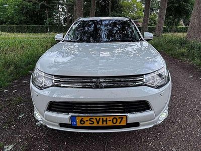 Mitsubishi Outlander P-HEV