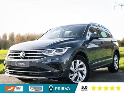 Grijs Gebruikt 2021 VW Tiguan Elegance SUV | € 25.995 (Super prijs)