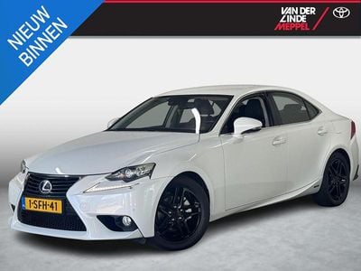 Lexus IS300h
