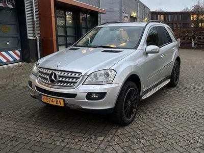 Zilver Gebruikt 2007 Mercedes ML420 Edition 1 SUV | € 8.000 (Duur)