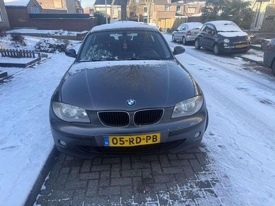 Grijs Occasion 2005 BMW 118 Hatchback | € 2.500 (Eerlijke prijs)