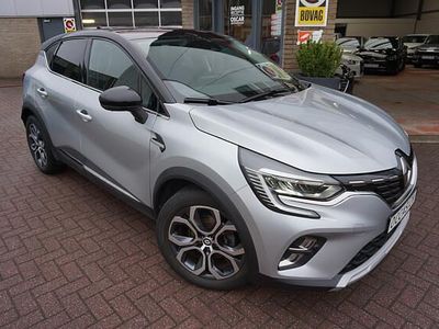Grijs Occasion 2023 Renault Captur Techno SUV | € 22.445 (Goede deal)