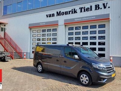Grijs Gebruikt 2023 Renault Trafic MPV | € 20.945
