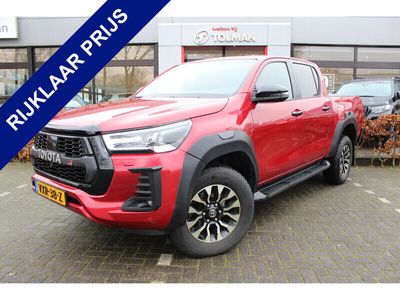 tweedehands Toyota HiLux 2.8 D-4D Double Cab GR Sport VAN Automaat | Rijklaar | Trekhaak | Tonneaucover | JBL | Alcantara | Keyless | Stoelverw. | LED