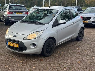 Grijs Gebruikt 2009 Ford Ka Trend Hatchback | € 2.490 (Eerlijke prijs)
