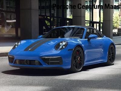 Porsche 911 Carrera 4 GTS