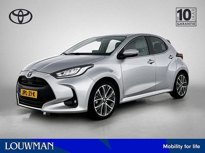 Occasion Toyota Yaris Hybrid Executive 116 PK (85 kW) 2023 Grijs (metallic) Hatchback