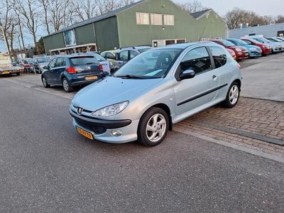 Occasion Peugeot 206 108 PK (79 kW) 2002