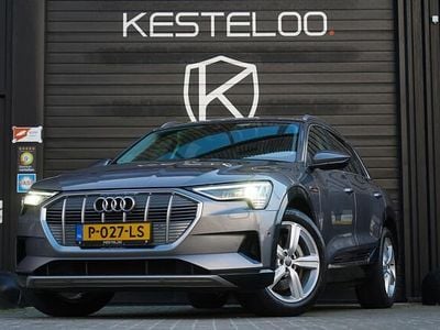 Grijs Gebruikt 2020 Audi e-tron Business SUV | € 18.950 (Goede deal)