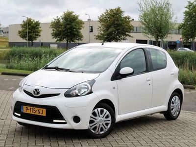 Wit Occasion 2014 Toyota Aygo Hatchback | € 5.950 (Eerlijke prijs)
