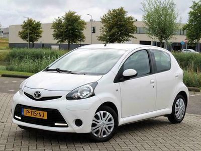 tweedehands Toyota Aygo 1.0 VVT-i Aspiration l Airco l Navigatie l LED