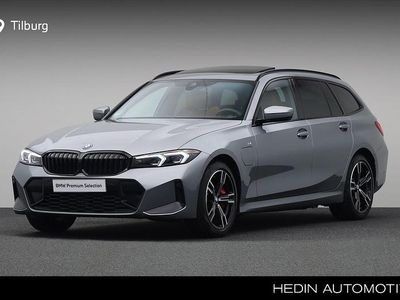 Grijs Gebruikt 2025 BMW 330e Executive Stationwagen | € 50.880 (Eerlijke prijs)