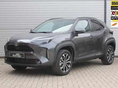 Nieuw Toyota Yaris Cross 92 PK (67 kW) 2025 Grijs SUV