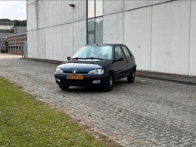 Peugeot 106