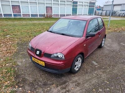 Rood Gebruikt 2001 Seat Arosa Stella Hatchback | € 995 (Eerlijke prijs)
