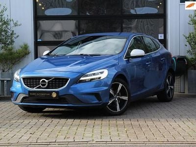 Hatchback Gebruikt 2018 Volvo V40 R-Design Hatchback | € 14.985 (Eerlijke prijs)