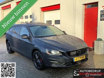Groen Occasion 2013 Volvo V60 Summum Stationwagen | € 4.250
