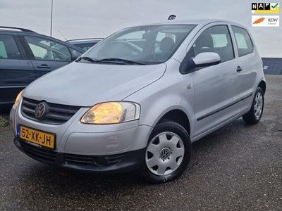 tweedehands VW Fox 1.2 Trendline/airco/4 nieuwe banden /apk/rijd schakelt goed inruilen is mogelijk