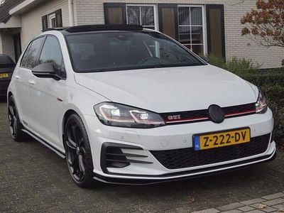 Wit Gebruikt 2019 VW Golf VII GTI Hatchback | € 30.950 (Eerlijke prijs)