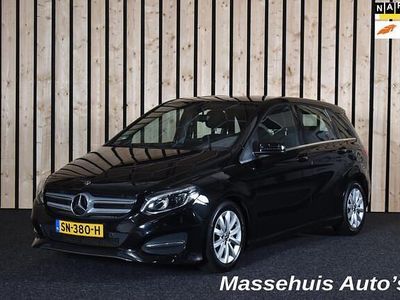 Zwart (metallic) Occasion 2018 Mercedes B180 Business MPV | € 16.450 (Eerlijke prijs)