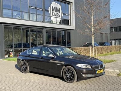 Grijs Occasion 2011 BMW 528 Comfort Edition Sedan | € 9.990 (Goede deal)