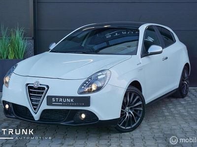Wit Occasion 2012 Alfa Romeo Giulietta Business Hatchback | € 7.450 (Eerlijke prijs)