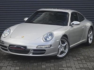 Porsche 911 Carrera