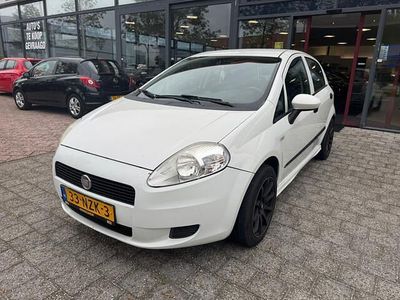 Wit Gebruikt 2010 Fiat Grande Punto Hatchback | € 2.450 (Iets duurder)