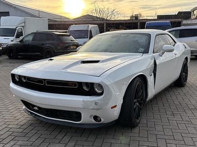 Wit Gebruikt 2016 Dodge Challenger Coupé | € 11.950