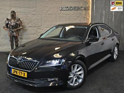 Zwart Gebruikt 2017 Skoda Superb Business Line Sedan | € 12.999