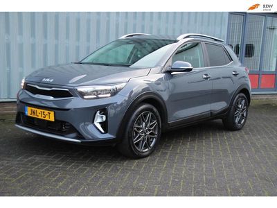 Grijs (metallic) Occasion 2023 Kia Stonic GT-Line SUV | € 22.850 (Eerlijke prijs)