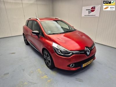 Rood Gebruikt 2014 Renault Clio GrandTour Expression Stationwagen | € 6.840 (Eerlijke prijs)