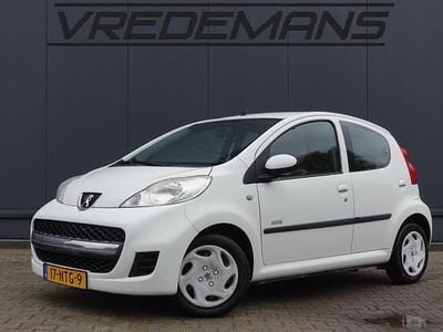 Wit Gebruikt 2010 Peugeot 107 Hatchback | € 1.950 (Goede deal)