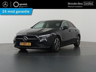 Zwart Gebruikt 2023 Mercedes A180 Business Sedan | € 30.850 (Eerlijke prijs)