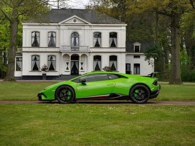 tweedehands Lamborghini Huracán 5.2 V10 Performante | Carbon Package | Front-lift