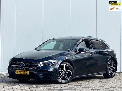 Zwart Gebruikt 2020 Mercedes A180 Business Hatchback | € 20.900 (Iets duurder)