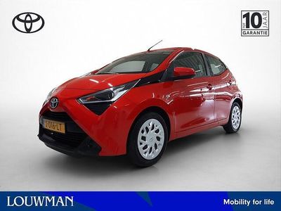 Occasion Toyota Aygo X-play 74 PK (54 kW) 2020 Rood Hatchback