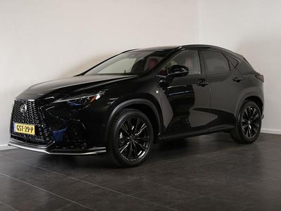 Zwart Occasion 2024 Lexus NX450h+ Sport Line SUV | € 62.950 (Eerlijke prijs)
