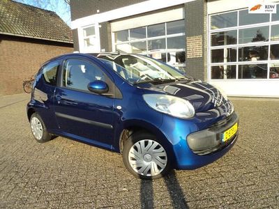 Blauw (metallic) Gebruikt 2006 Citroën C1 Hatchback | € 2.250 (Eerlijke prijs)