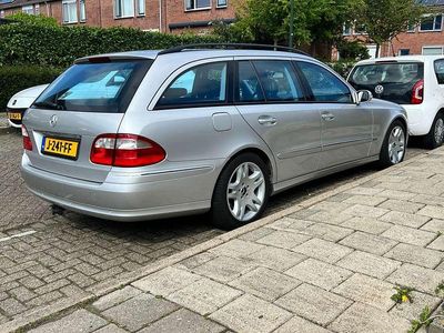 Zilver Gebruikt 2005 Mercedes E320 Avantgarde Stationwagen | € 8.000 (Eerlijke prijs)