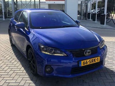 Lexus CT200h