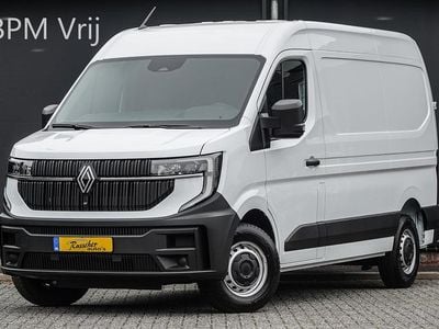 Wit Gebruikt 2024 Renault Master Van | € 33.950 (Goede deal)
